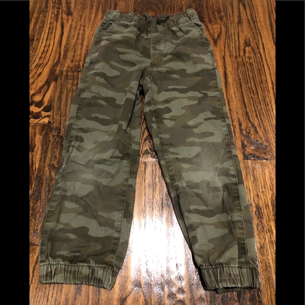 Gap Camo Jogger Sz. 5